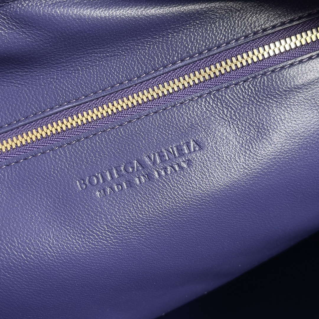 Bottega Veneta BV 600263 Medium Jodie Bag Blue& purple | bottega veneta bv 600263 medium jodie bag blue purple 007