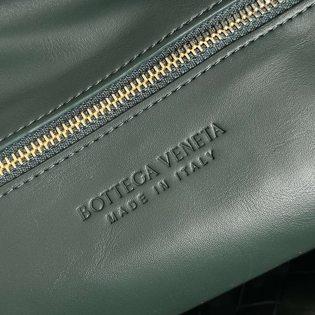 Bottega Veneta BV 600263 Medium Jodie Bag Dark Green | bottega veneta bv 600263 medium jodie bag dark green 006