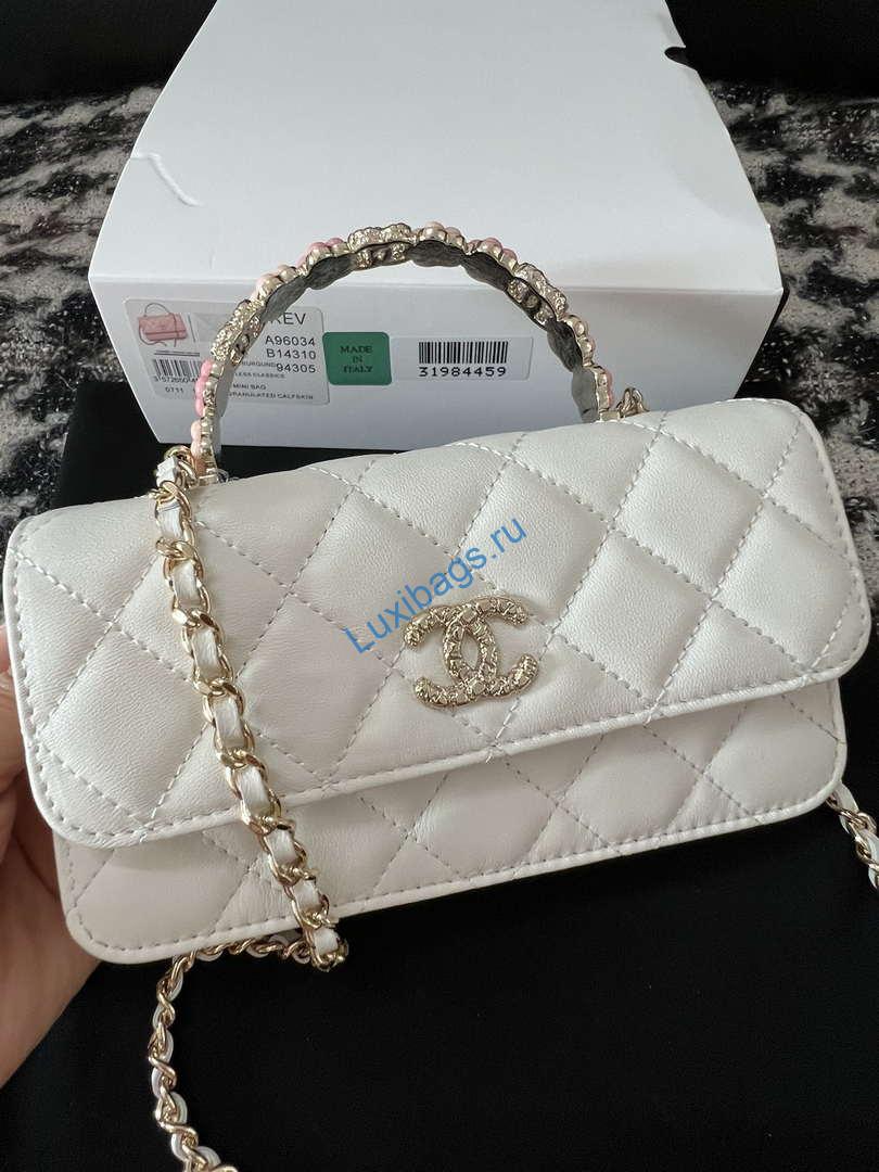 Chanel A96034 Woc Wallet on Chain With Small flower Handle White Lambskin | chanel a96034 woc wallet on chain with small flower handle white lambskin 04