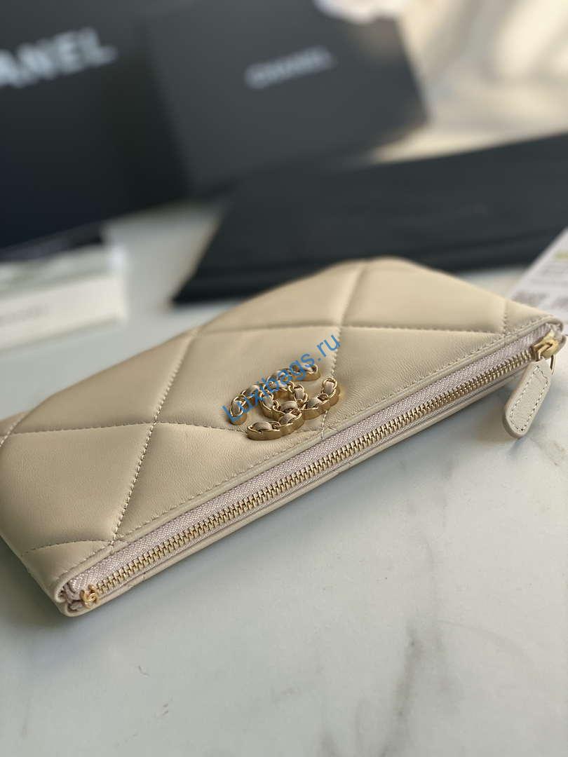 Chanel AP1059 Pouche Lambskin bag Wallet Card Holder Beige | chanel ap1059 pouche lambskin bag wallet card holder beige 03
