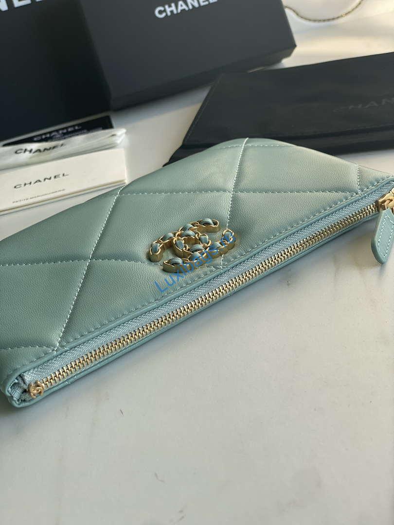 Chanel AP1059 Pouche Lambskin bag Wallet Card Holder Blue | chanel ap1059 pouche lambskin bag wallet card holder blue 03