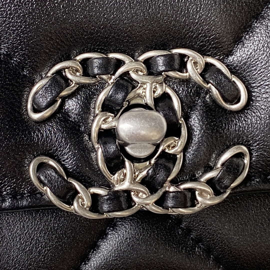Chanel AP3267 19 Wallet on Chain Woc Shiny Lambskin Black | chanel ap3267 19 wallet on chain woc shiny lambskin black 003