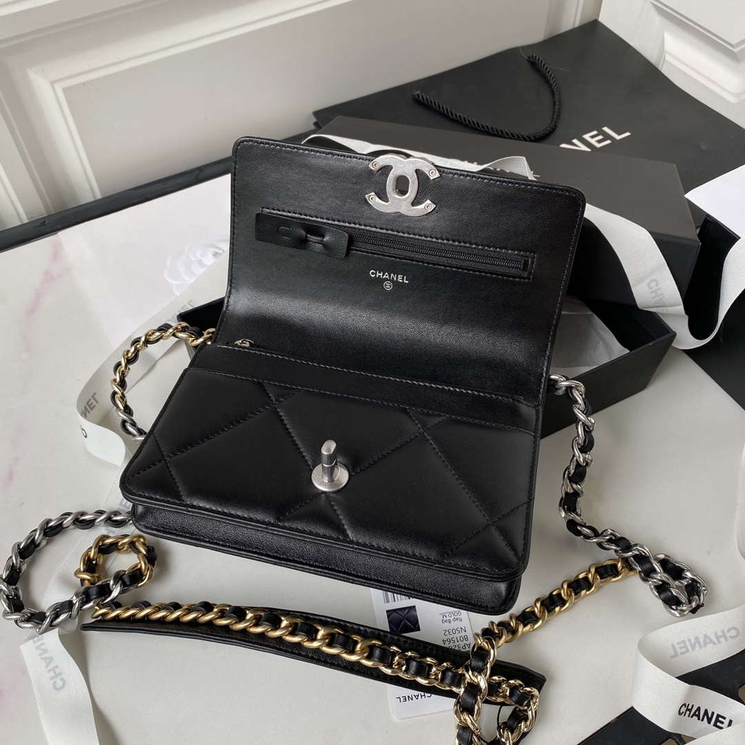 Chanel AP3267 19 Wallet on Chain Woc Shiny Lambskin Black | chanel ap3267 19 wallet on chain woc shiny lambskin black 006