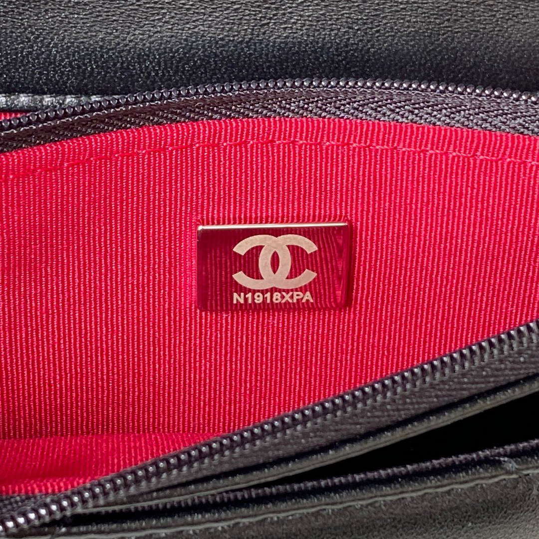 Chanel AP3267 19 Wallet on Chain Woc Shiny Lambskin Black | chanel ap3267 19 wallet on chain woc shiny lambskin black 008