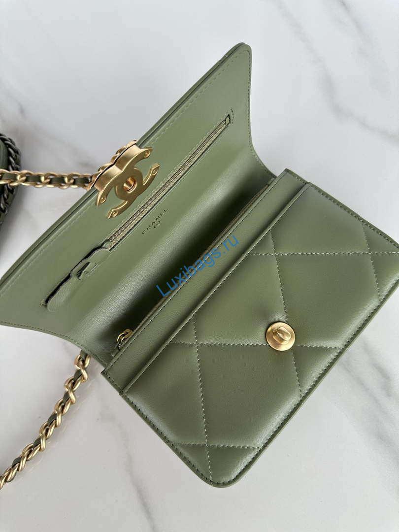 Chanel AP3267 19 Wallet on Chain Woc Shiny Lambskin Green | chanel ap3267 19 wallet on chain woc shiny lambskin green 04