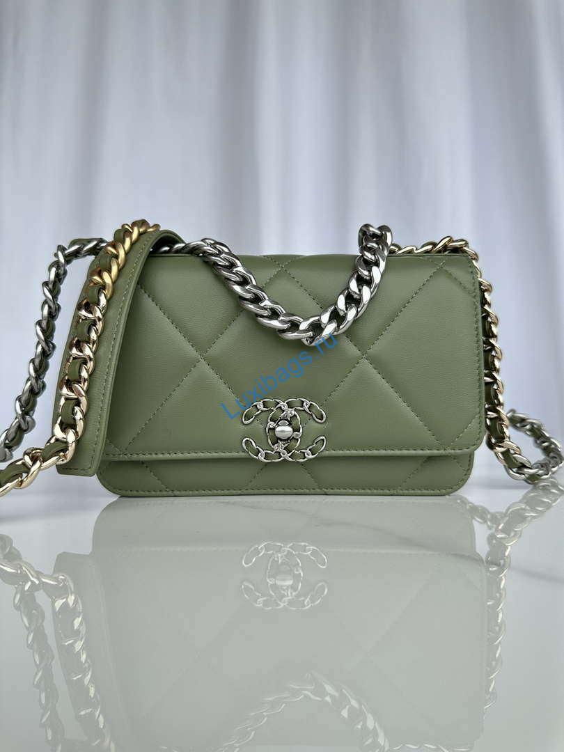 Chanel AP3267 19 Wallet on Chain Woc Shiny Lambskin Green | chanel ap3267 19 wallet on chain woc shiny lambskin green 10