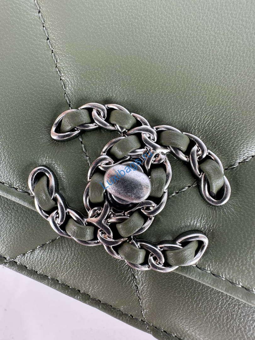 Chanel AP3267 19 Wallet on Chain Woc Shiny Lambskin Green | chanel ap3267 19 wallet on chain woc shiny lambskin green 13