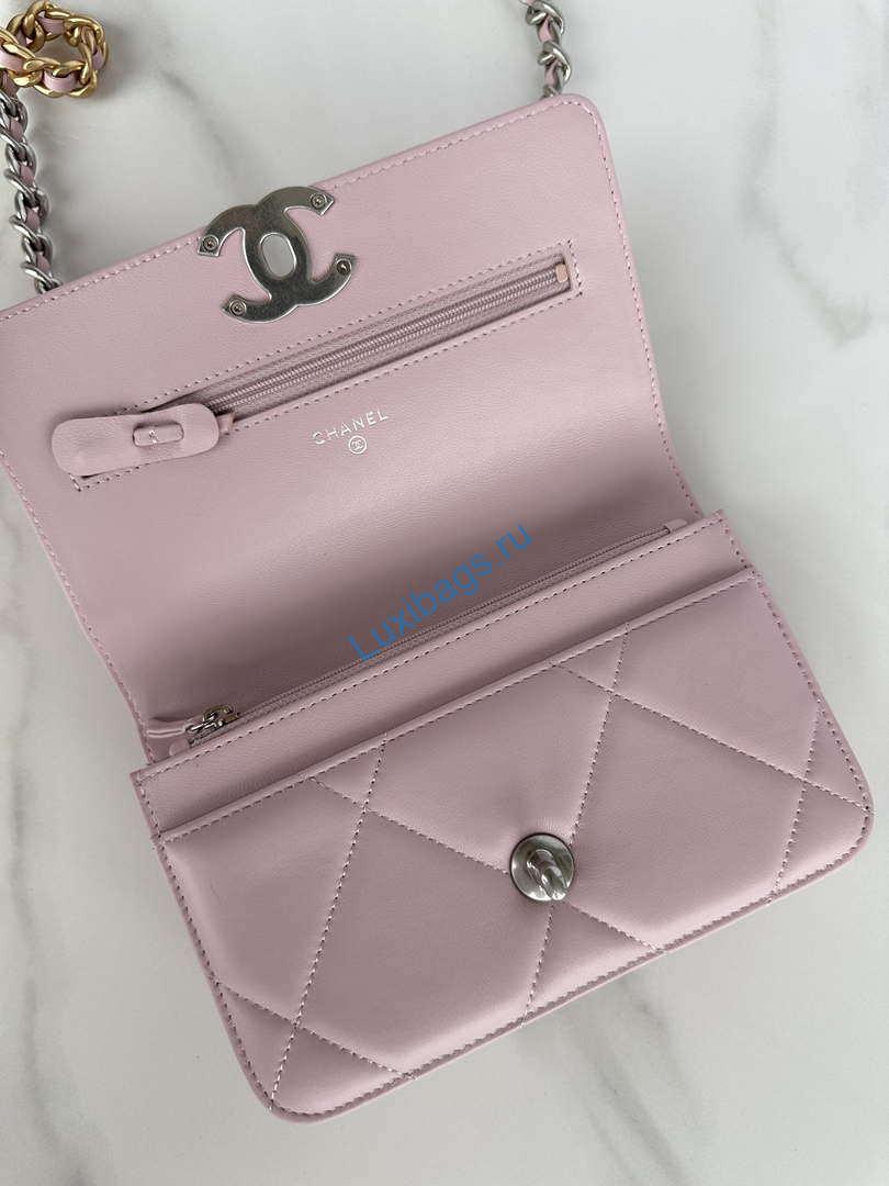 Chanel AP3267 19 Wallet on Chain Woc Shiny Lambskin Pink | chanel ap3267 19 wallet on chain woc shiny lambskin pink 15