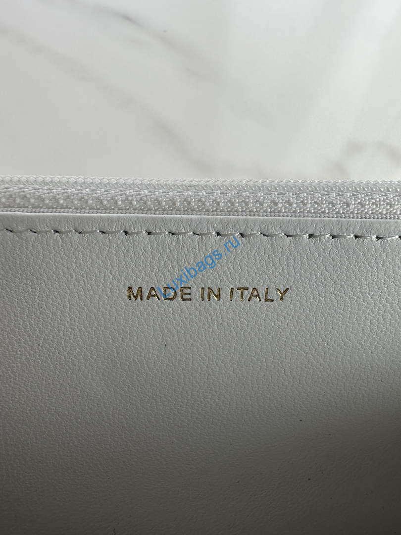 Chanel AP3267 19 Wallet on Chain Woc Shiny Lambskin White | chanel ap3267 19 wallet on chain woc shiny lambskin white 09