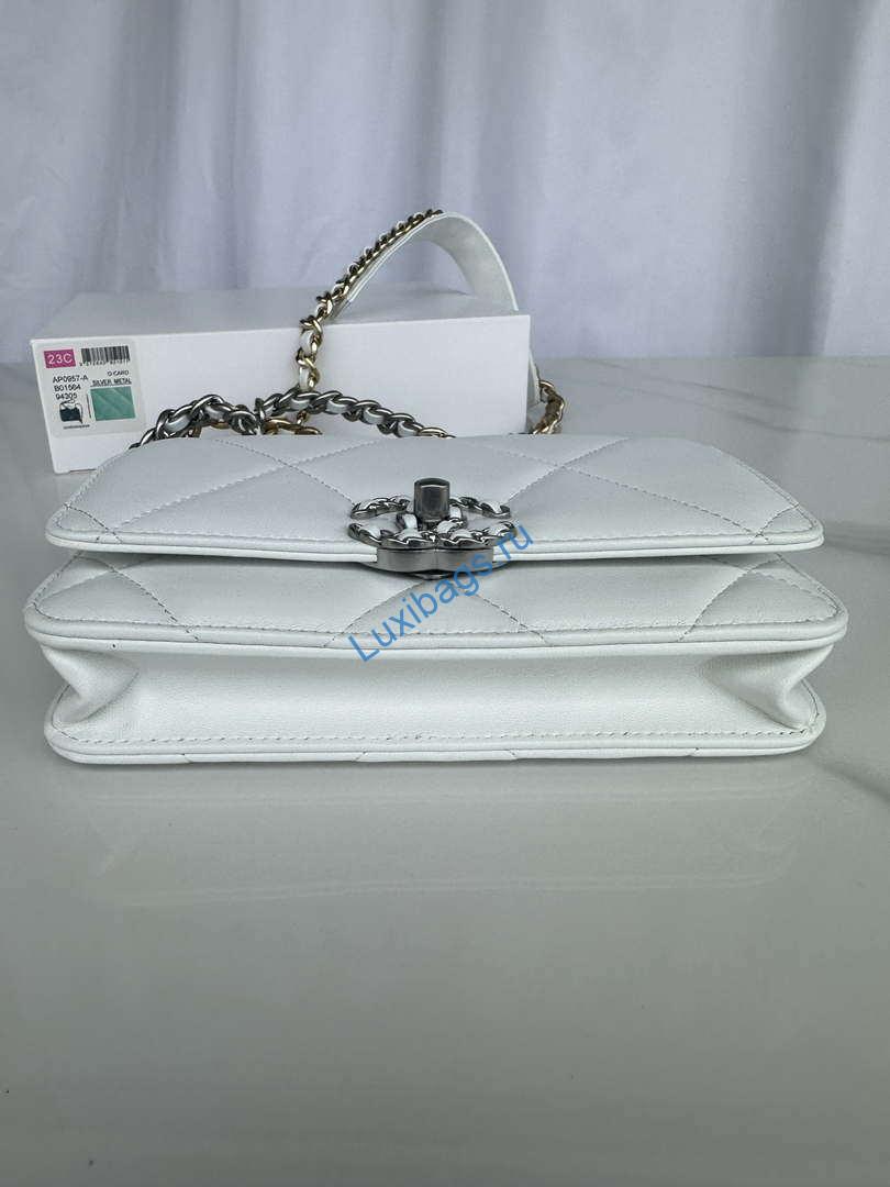 Chanel AP3267 19 Wallet on Chain Woc Shiny Lambskin White | chanel ap3267 19 wallet on chain woc shiny lambskin white 12
