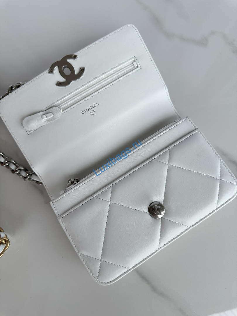 Chanel AP3267 19 Wallet on Chain Woc Shiny Lambskin White | chanel ap3267 19 wallet on chain woc shiny lambskin white 17