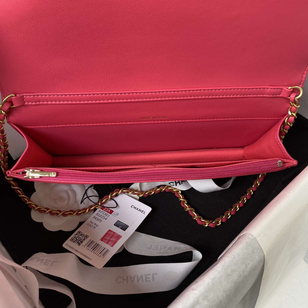 Chanel AP3363 Flap Baguette Bag Lambskin Red | chanel ap3363 flap baguette bag lambskin red 006