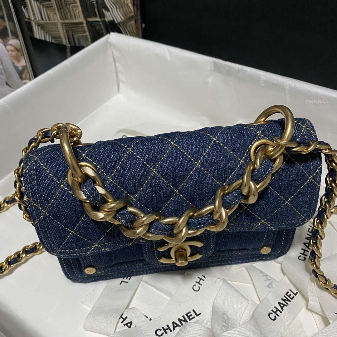 Chanel AS4051 Flap Bag Denim canvas Gold Metal Blue | chanel as4051 flap bag denim gold metal blue 003