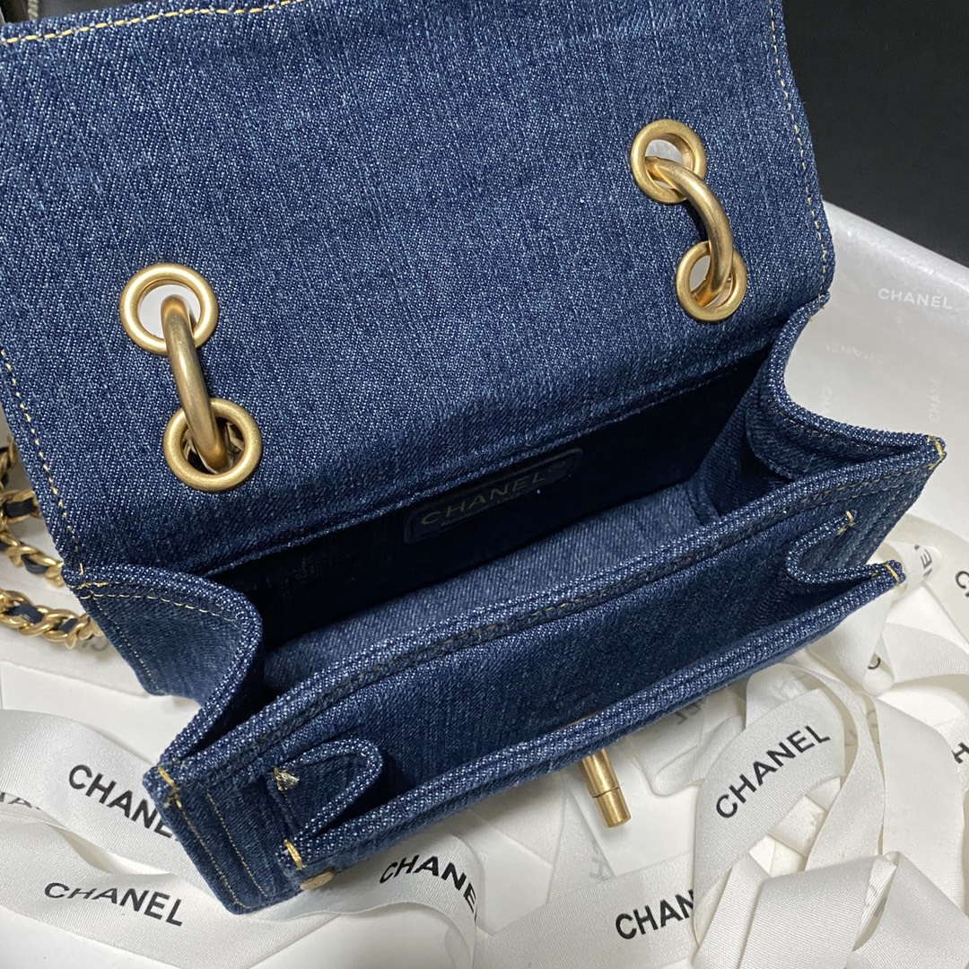 Chanel AS4051 Flap Bag Denim canvas Gold Metal Blue | chanel as4051 flap bag denim gold metal blue 007