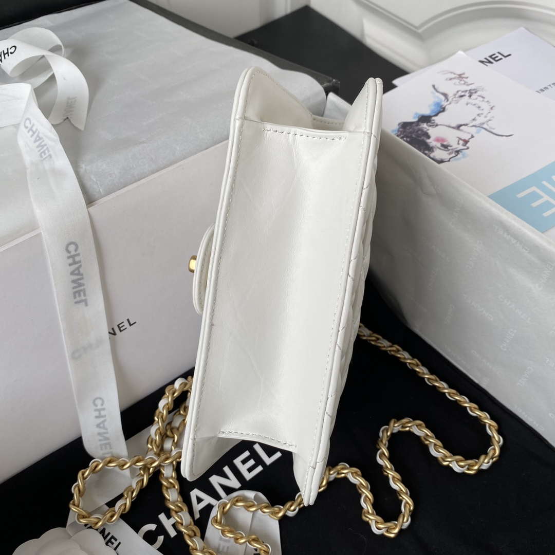Chanel AS4051 Flap Bag Lambskin Gold Metal White | chanel as4051 flap bag lambskin gold metal white 006