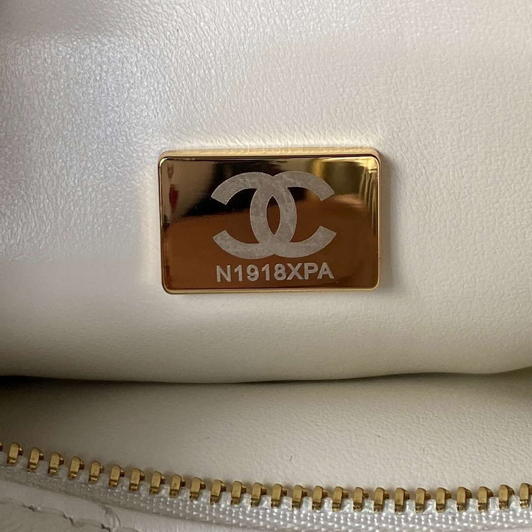 Chanel AS4201 Bag With Top Handle Calfskin White | chanel as4201 bag with top handle lambskin white 08