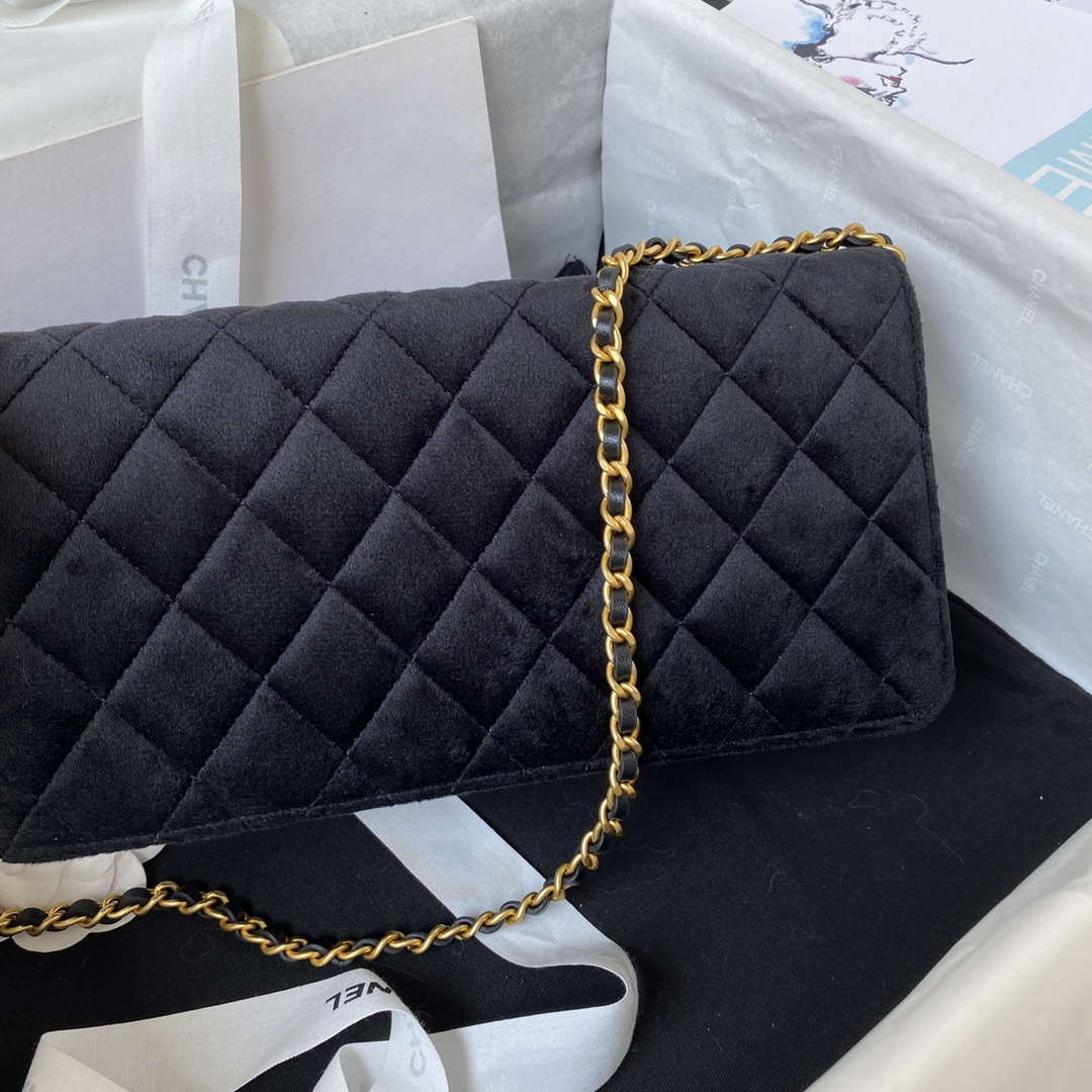 Chanel AP3363 Flap Baguette Bag Velvet Black | hanel ap3363 flap baguette bag velvet black 002