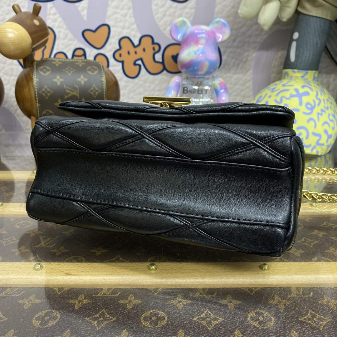 LV M22891 Louis Vuitton GO-14 MM Bag Black | lv m22891 louis vuitton go 14 mm bag black 4