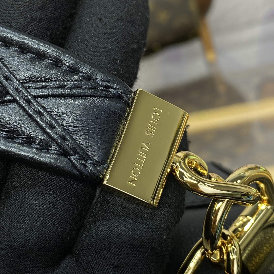 LV M22891 Louis Vuitton GO-14 MM Bag Black | lv m22891 louis vuitton go 14 mm bag black 6