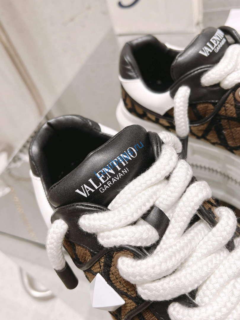 Valentino Women's Men's one Stud XL Trainer in Nappa Leather V54901 | valentino womens mens one stud xl trainer in nappa leather v54901 9