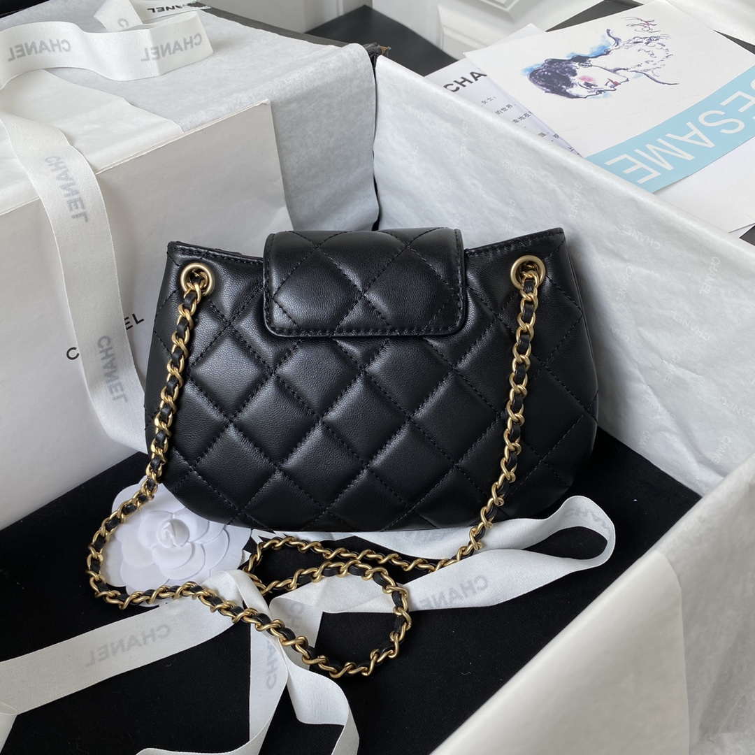 Chanel AS4609 Small Messenger bag Lambskin Black | chanel as4609 small messenger bag lambskin black 002