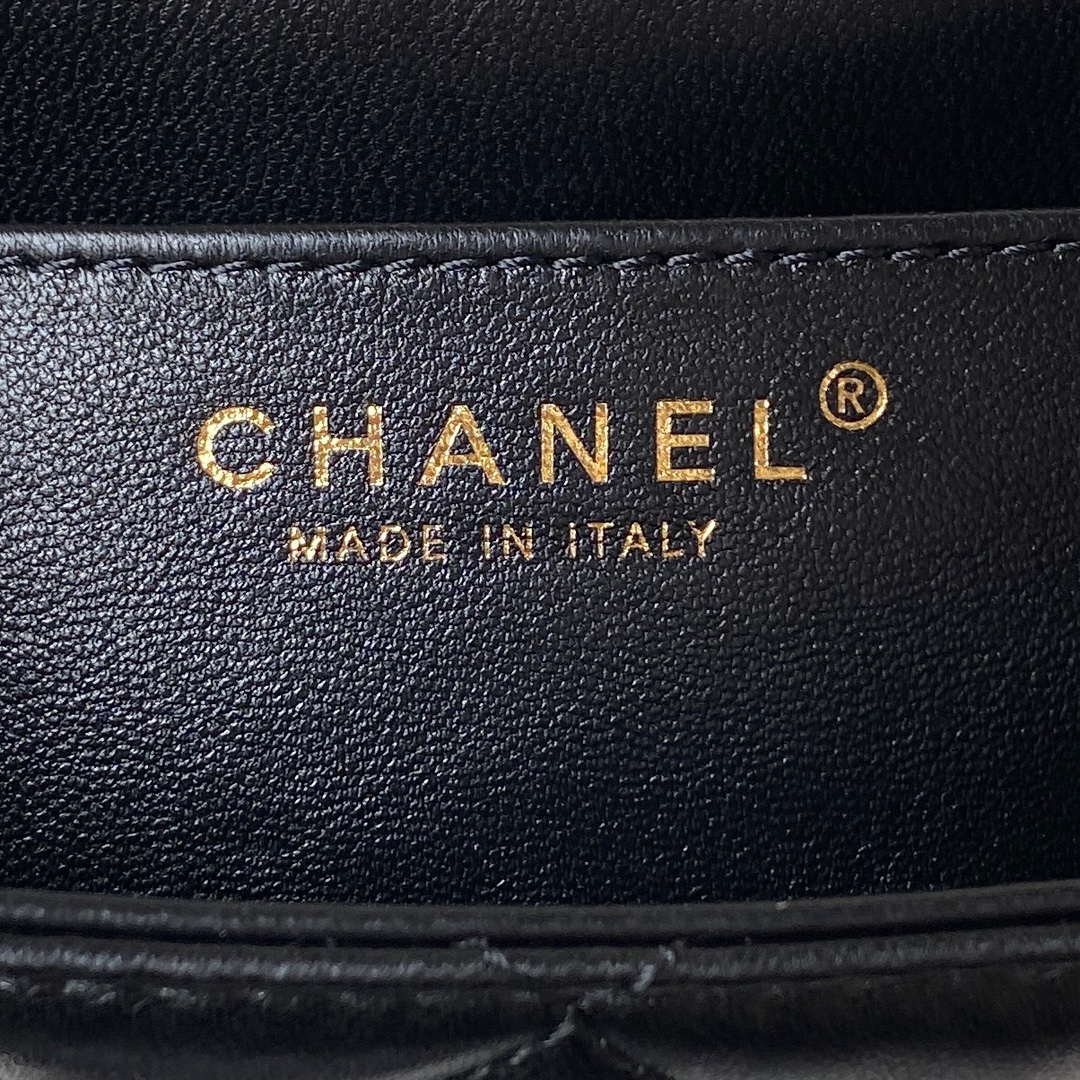 Chanel AS4609 Small Messenger bag Lambskin Black | chanel as4609 small messenger bag lambskin black 008