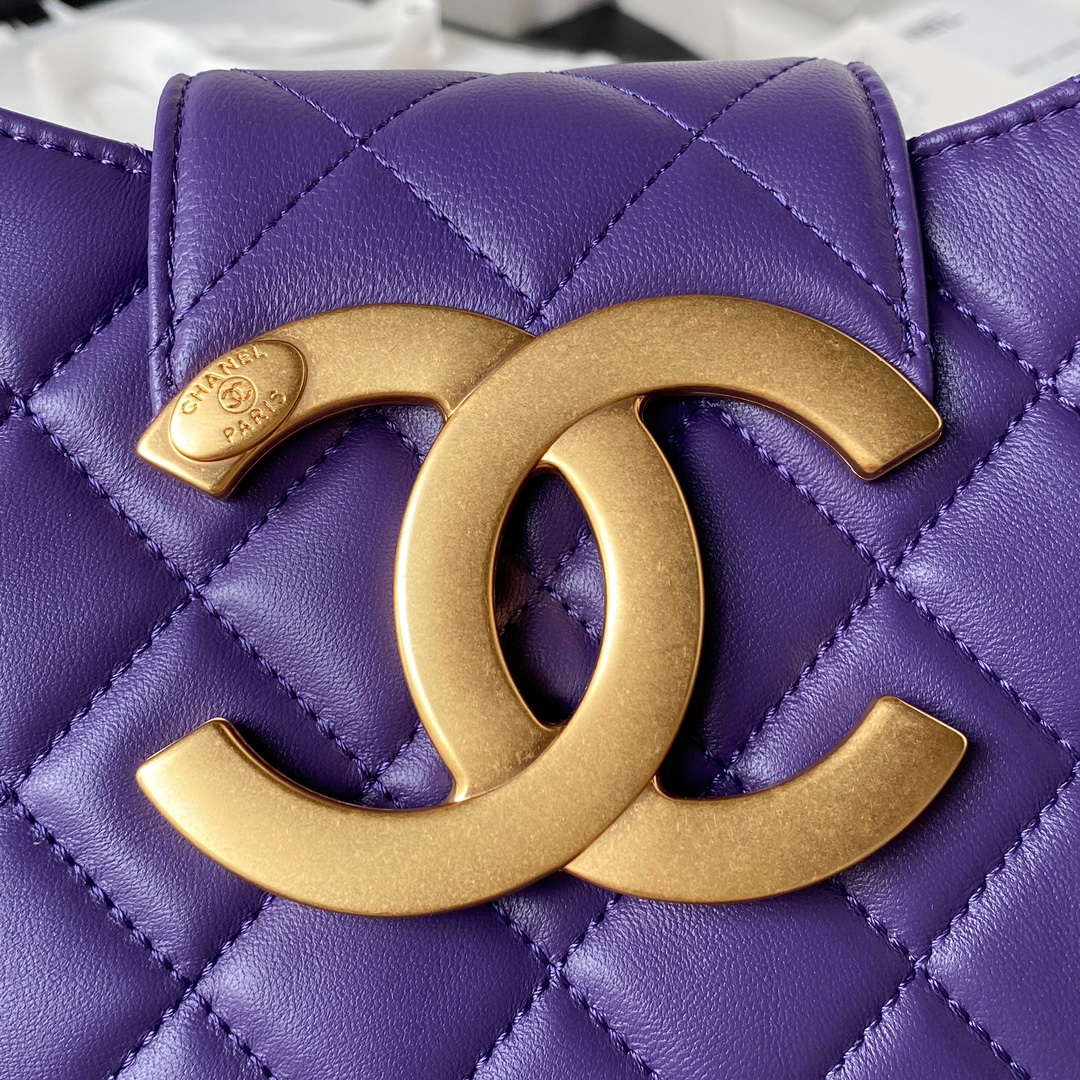 Chanel AS4610 Messenger bag Lambskin Purple | chanel as4610 messenger bag lambskin purple 003
