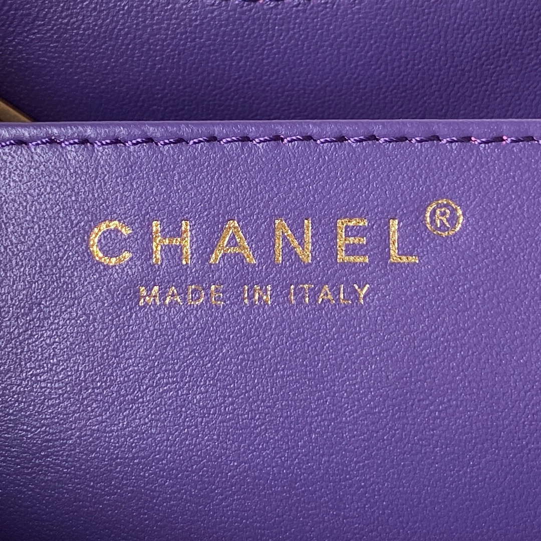 Chanel AS4610 Messenger bag Lambskin Purple | chanel as4610 messenger bag lambskin purple 008