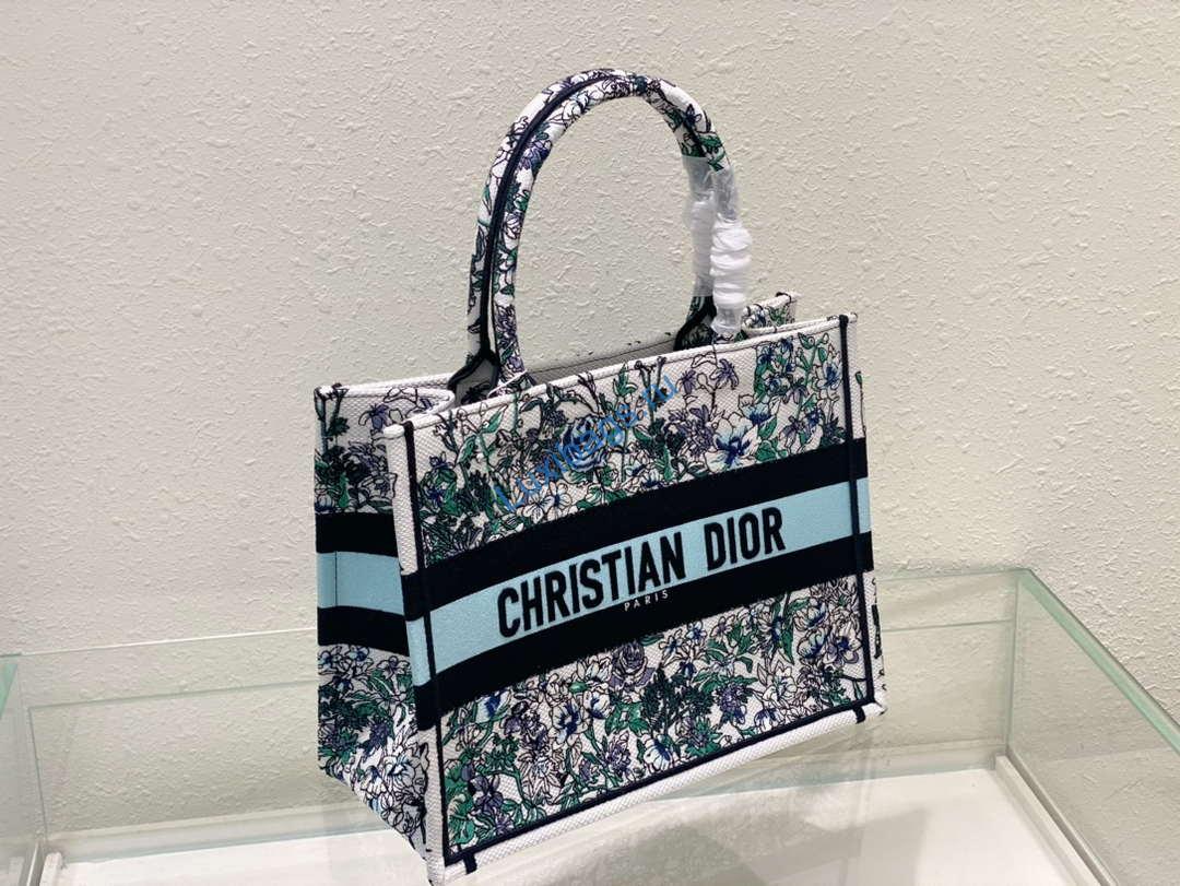 Dior Book Tote M1296 Medium Latte Multicolor Dior Jardin d'Hiver Embroidery M0085 | dior book tote m1296 medium latte multicolor dior jardin dhiver embroidery m0083 021