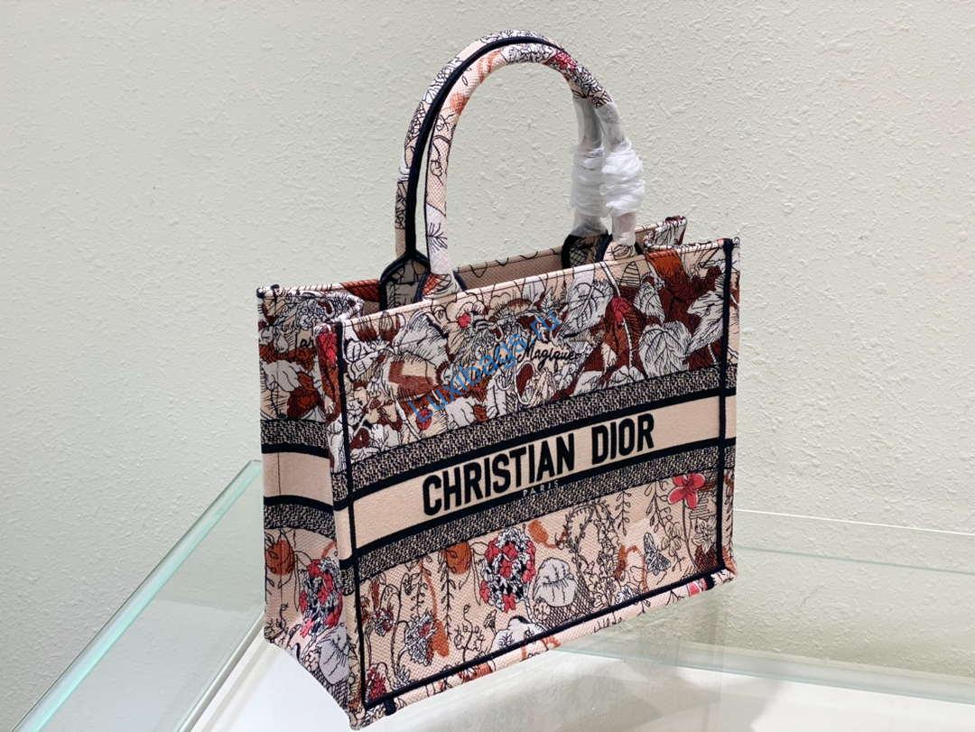 Dior Book Tote M1296 Medium Latte Multicolor Dior Jardin d'Hiver Embroidery M0087 | dior book tote m1296 medium latte multicolor dior jardin dhiver embroidery m0083 032