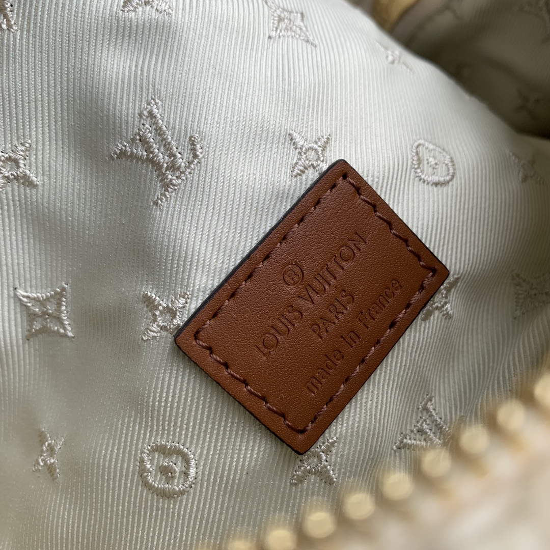 Louis Vuitton LV M23715 Bumbag Cream/Brown | louis vuitton lv m23715 bumbag cream brown 9