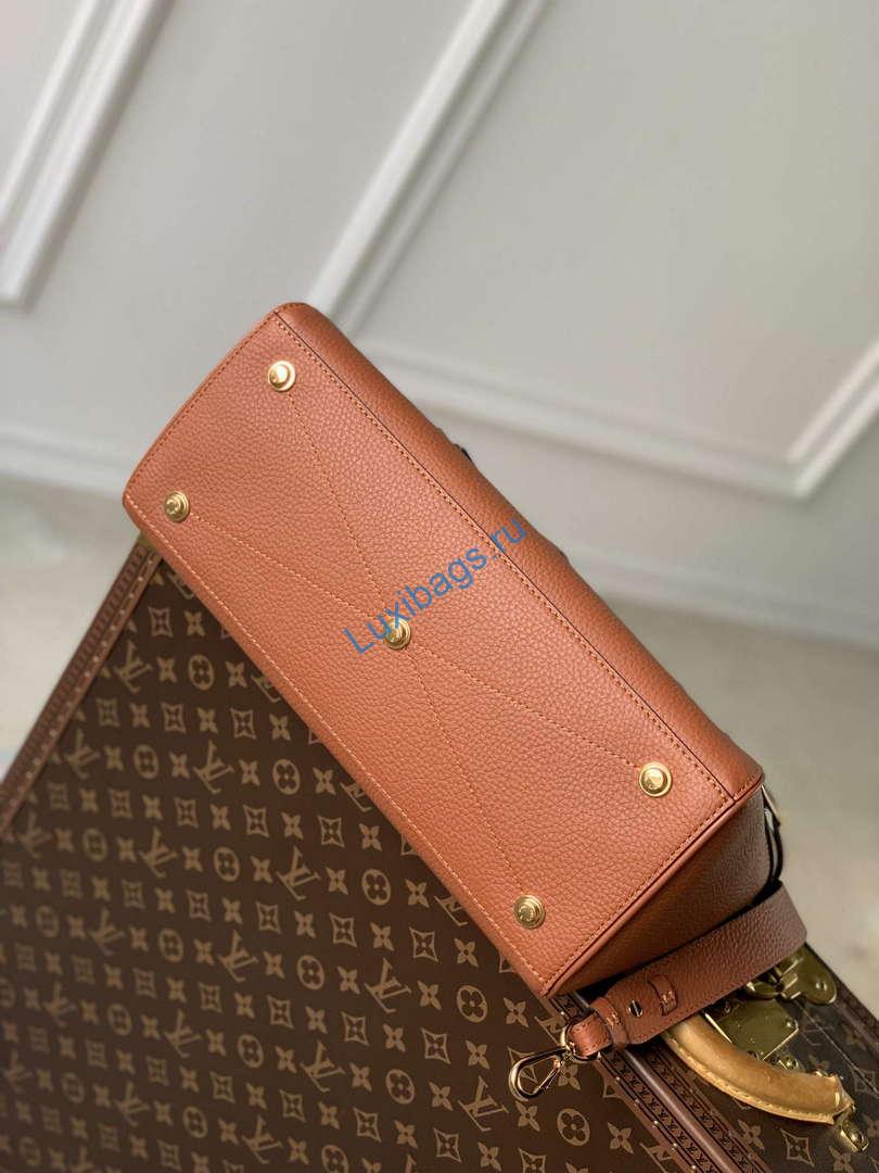 LV M22925 Louis Vuitton Lock It MM Bag Gold | lv m22925 louis vuitton lock it mm bag gold 5