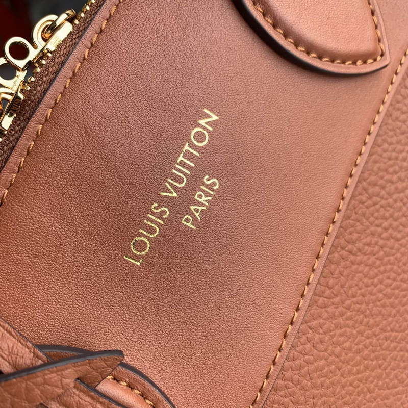 LV M22925 Louis Vuitton Lock It MM Bag Gold | lv m22925 louis vuitton lock it mm bag gold 6