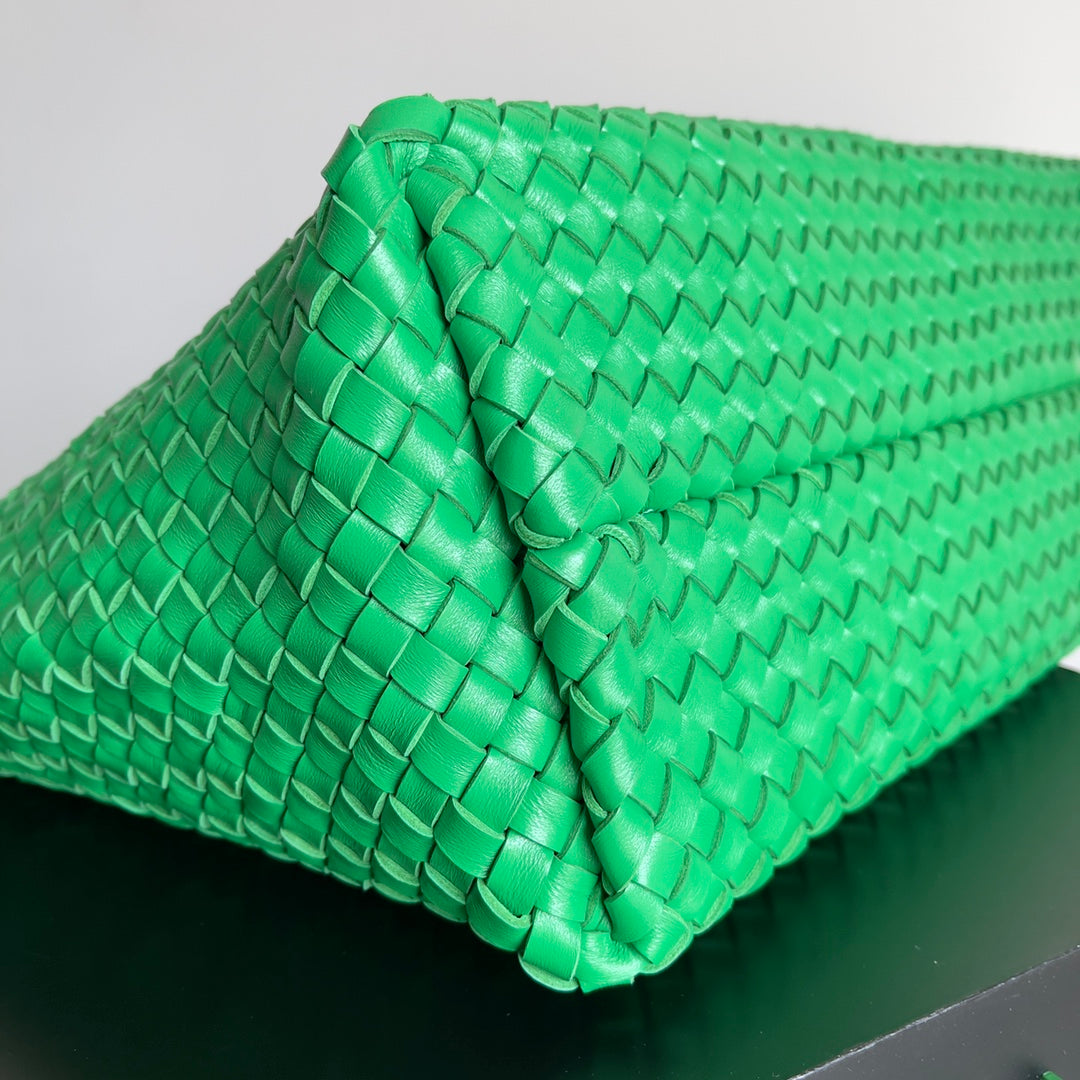 Bottega Veneta BV 608811 Large Cabat Bag Bv0019 | bottega veneta bv 608811 large cabat bag bv001103