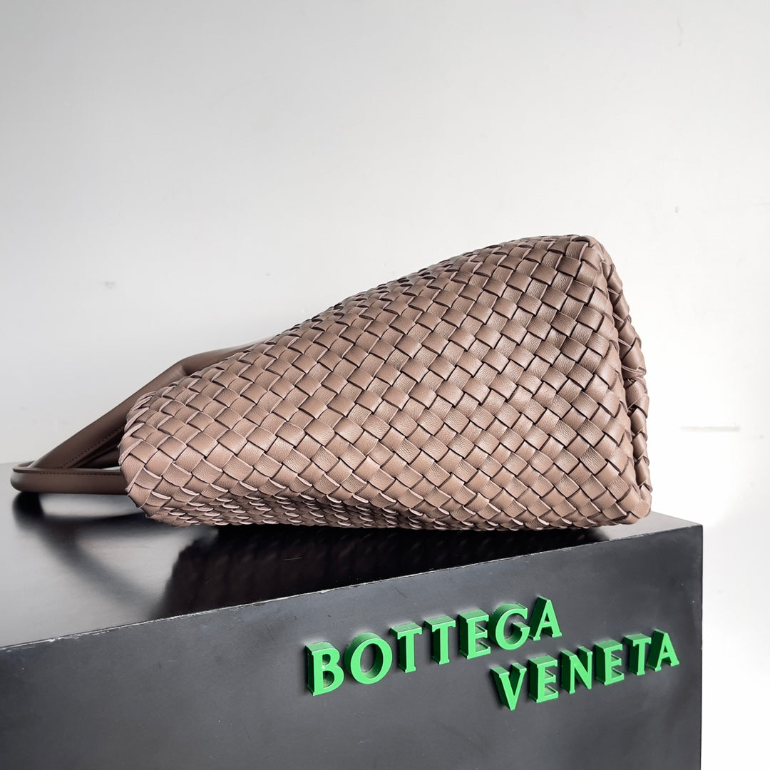 Bottega Veneta BV 608811 Large Cabat Bag Bv0021 | bottega veneta bv 608811 large cabat bag bv001126