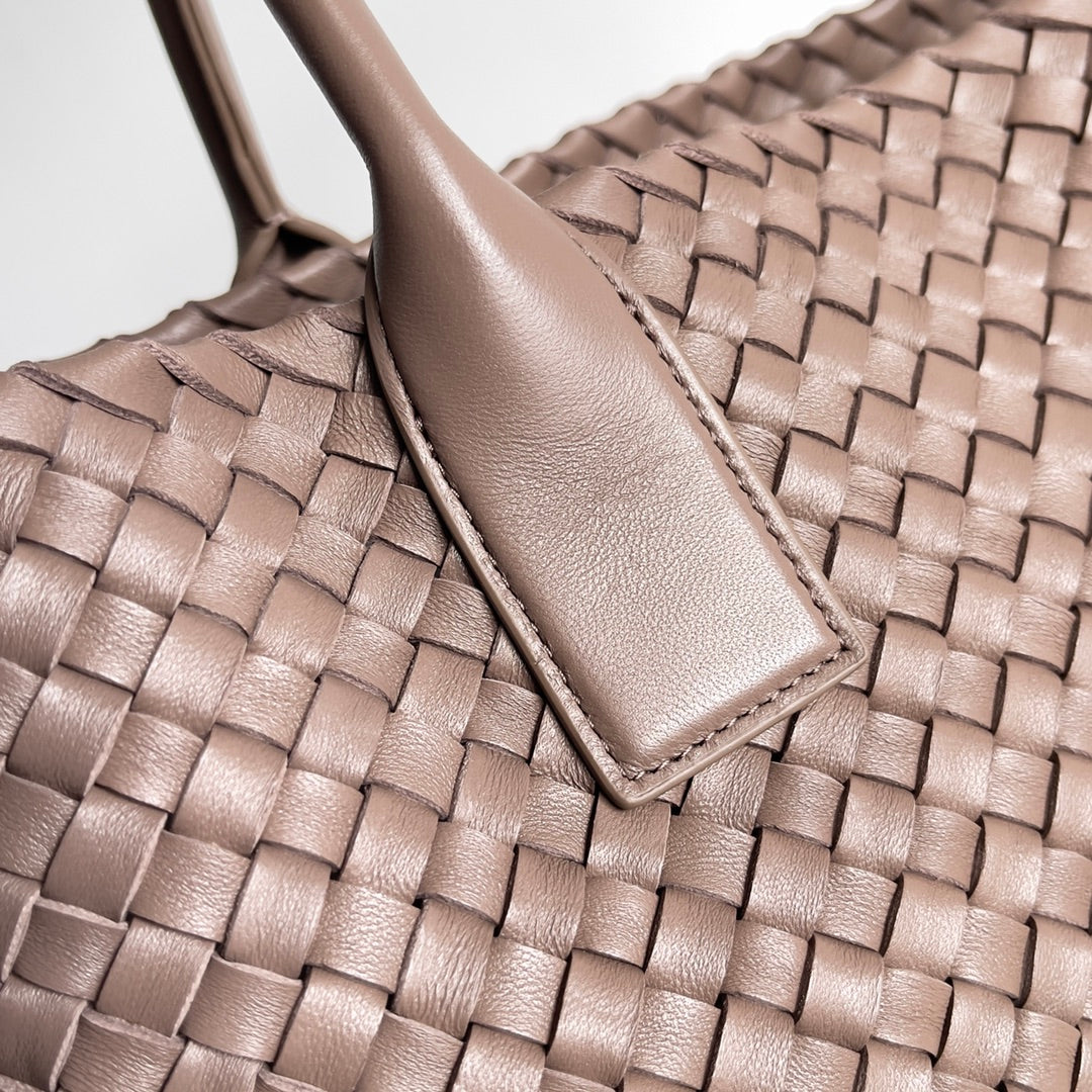 Bottega Veneta BV 608811 Large Cabat Bag Bv0021 | bottega veneta bv 608811 large cabat bag bv001128