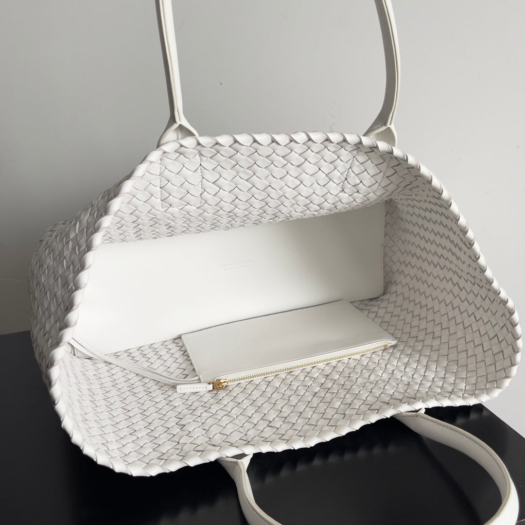 Bottega Veneta BV 608811 Large Cabat Bag Bv0010 | bottega veneta bv 608811 large cabat bag bv00118