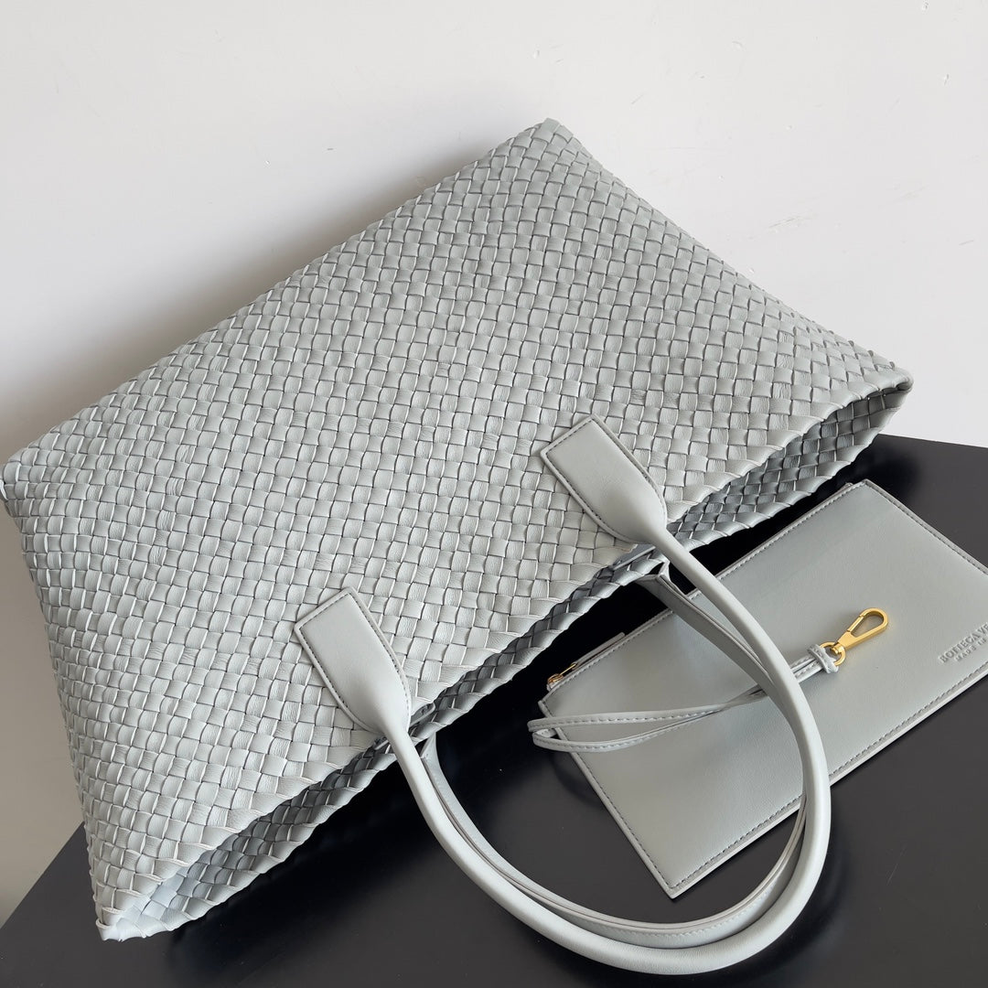 Bottega Veneta BV 608811 Large Cabat Bag Bv0011 | bottega veneta bv 608811 large cabat bag bv00126