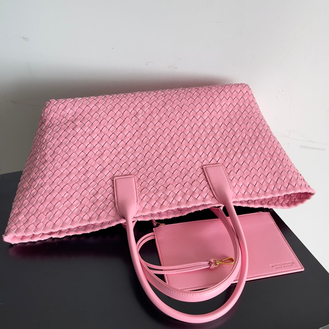 Bottega Veneta BV 608811 Large Cabat Bag Bv0013 | bottega veneta bv 608811 large cabat bag bv00141
