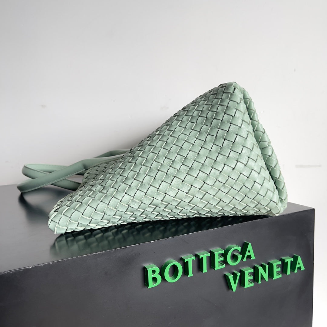 Bottega Veneta BV 608811 Large Cabat Bag Bv0015 | bottega veneta bv 608811 large cabat bag bv00157