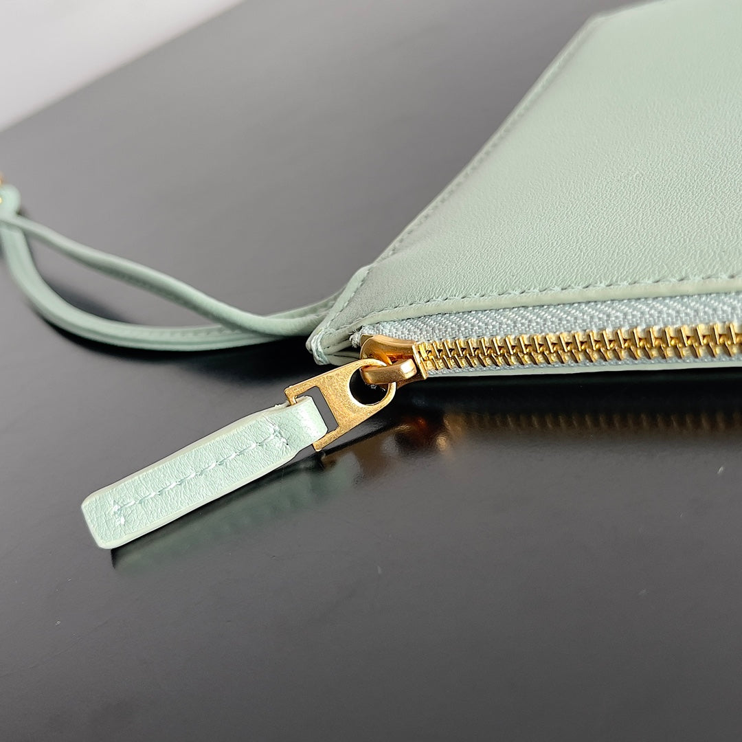 Bottega Veneta BV 608811 Large Cabat Bag Bv0015 | bottega veneta bv 608811 large cabat bag bv00162