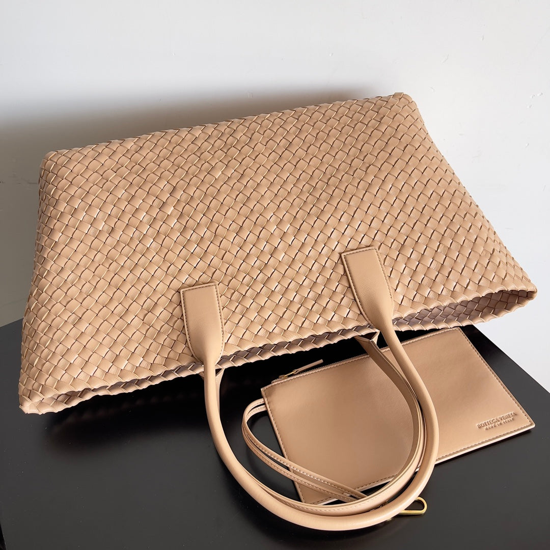 Bottega Veneta BV 608811 Large Cabat Bag Bv0017 | bottega veneta bv 608811 large cabat bag bv00174