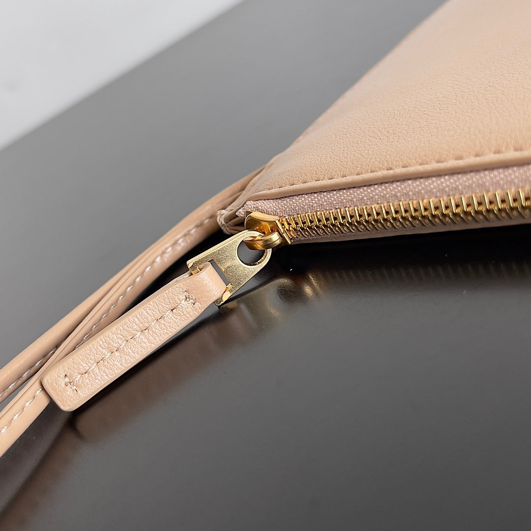Bottega Veneta BV 608811 Large Cabat Bag Bv0017 | bottega veneta bv 608811 large cabat bag bv00179