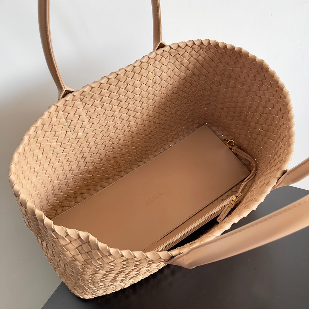Bottega Veneta BV 608811 Large Cabat Bag Bv0017 | bottega veneta bv 608811 large cabat bag bv00180
