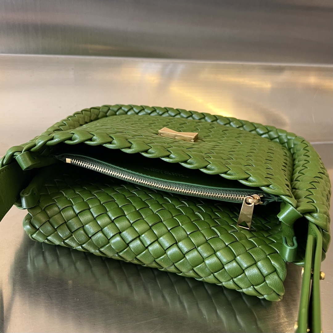 Bottega Veneta BV 709418 Small Cobble Shoulder Bag Green | bottega veneta bv 709418 small cobble shoulder bag green 005