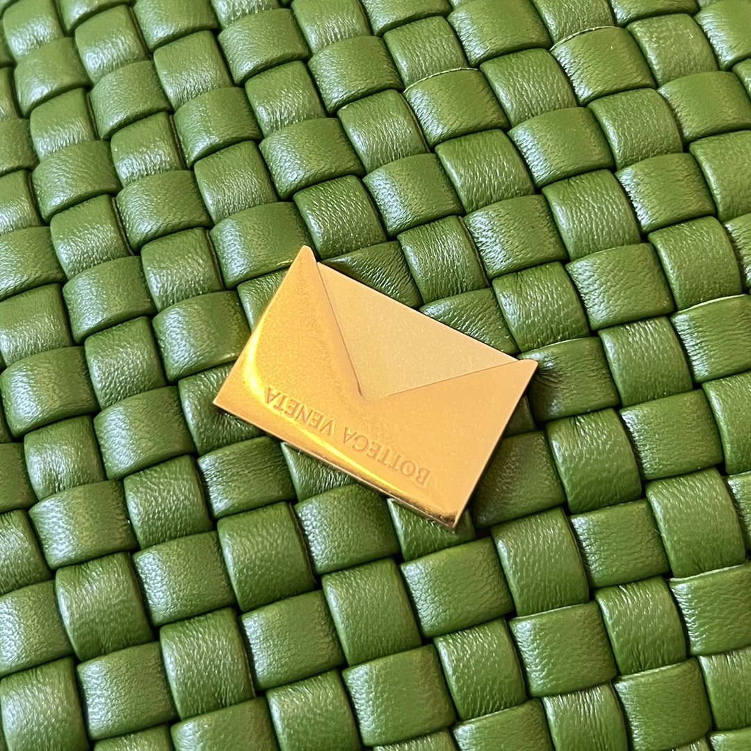 Bottega Veneta BV 709418 Small Cobble Shoulder Bag Green | bottega veneta bv 709418 small cobble shoulder bag green 007
