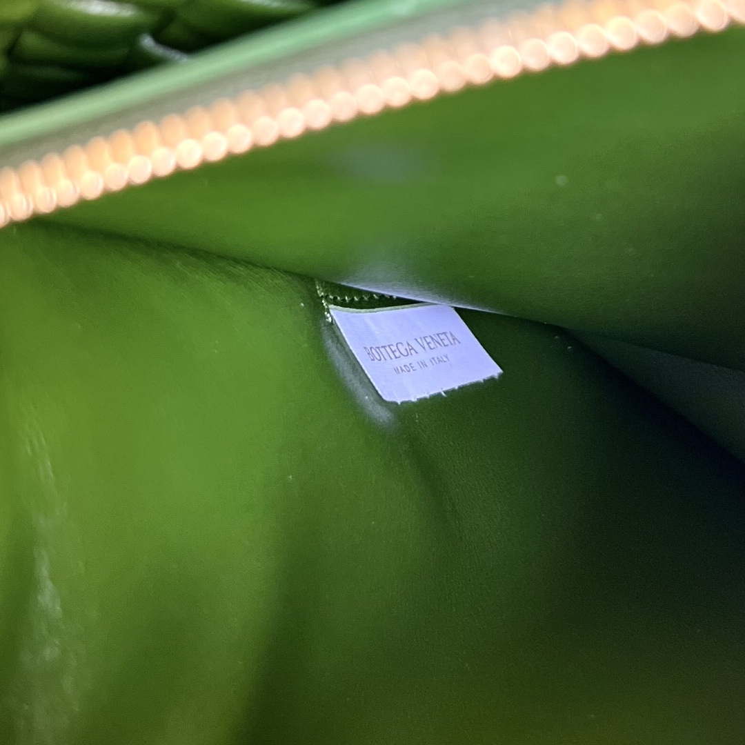 Bottega Veneta BV 709418 Small Cobble Shoulder Bag Green | bottega veneta bv 709418 small cobble shoulder bag green 009