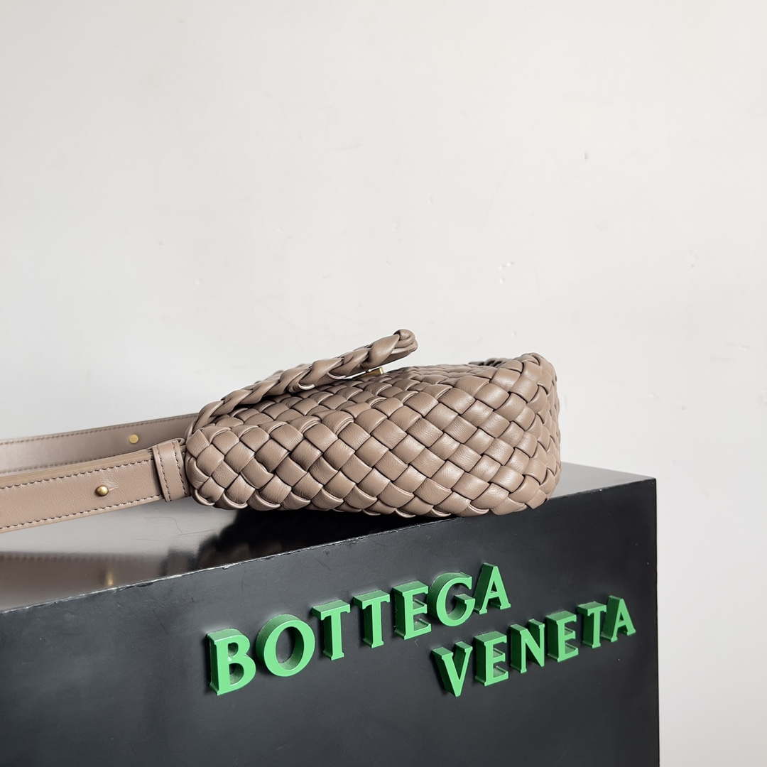 Bottega Veneta BV 762711 Mini Cobble Shoulder Bag Brown | bottega veneta bv 762711 mini cobble shoulder bag brown 003
