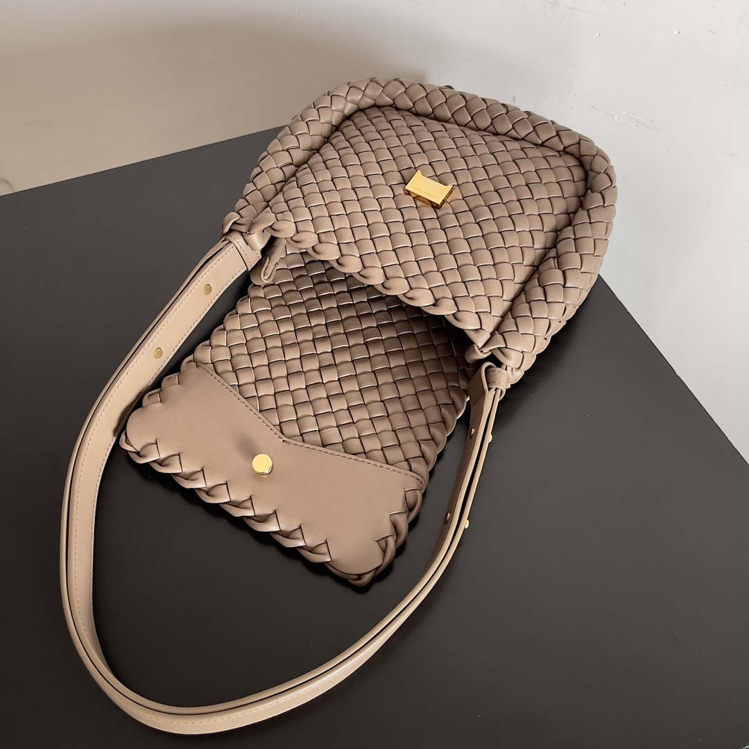 Bottega Veneta BV 762711 Mini Cobble Shoulder Bag Brown | bottega veneta bv 762711 mini cobble shoulder bag brown 005