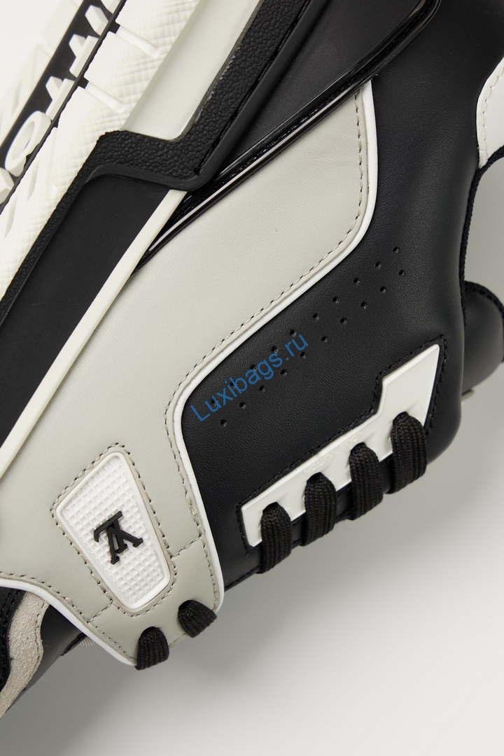 Louis Vuitton 1ABFAF Men Women's LV Trainer Sneaker L62464 | louis vuitton 1abfaf men womens lv trainer sneaker l62464 07